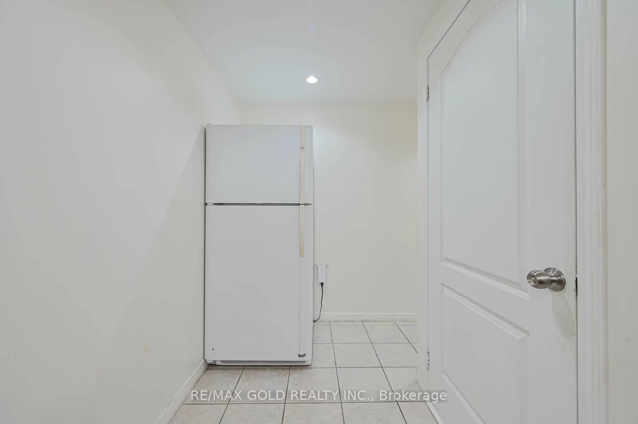 46, Cobblestone, Sandringham-Wellington, Brampton