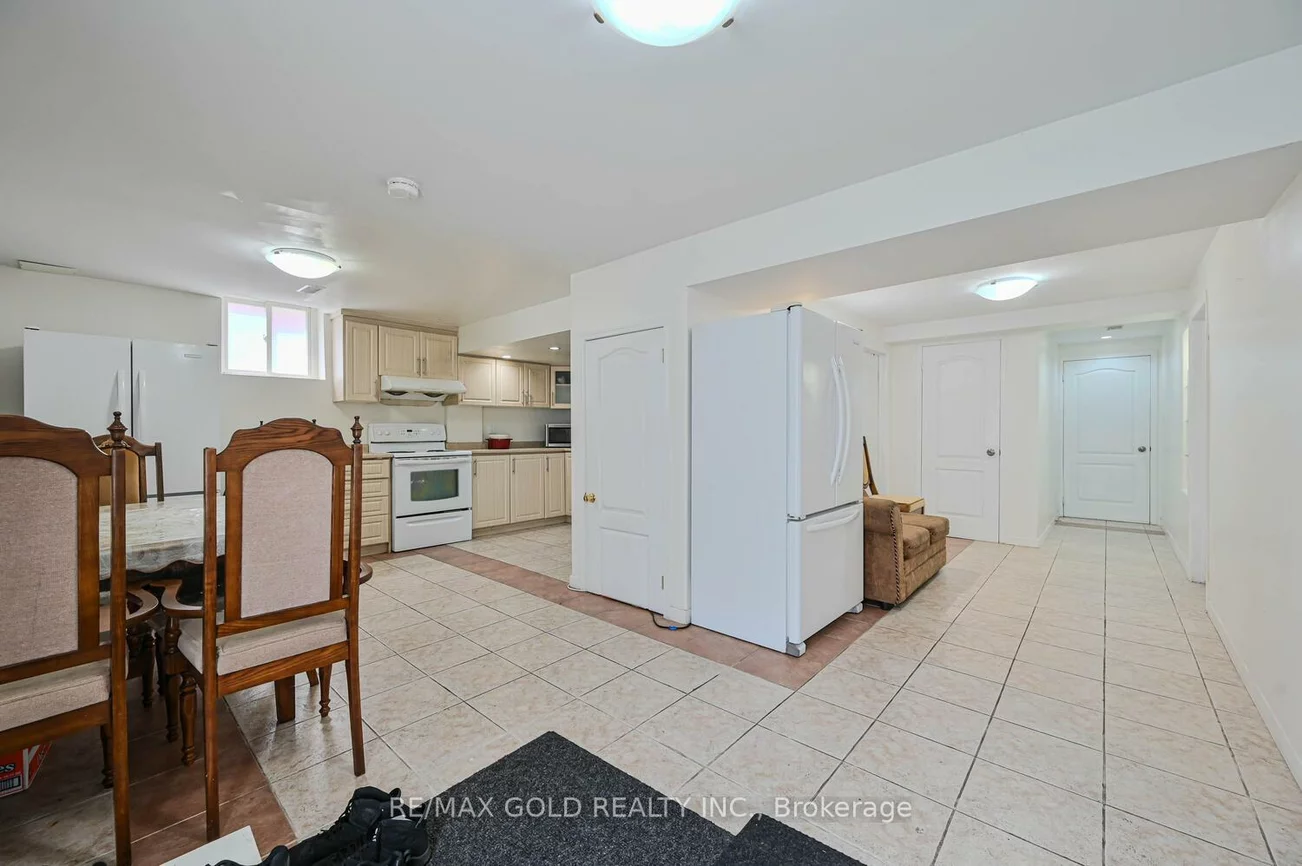 46, Cobblestone, Sandringham-Wellington, Brampton