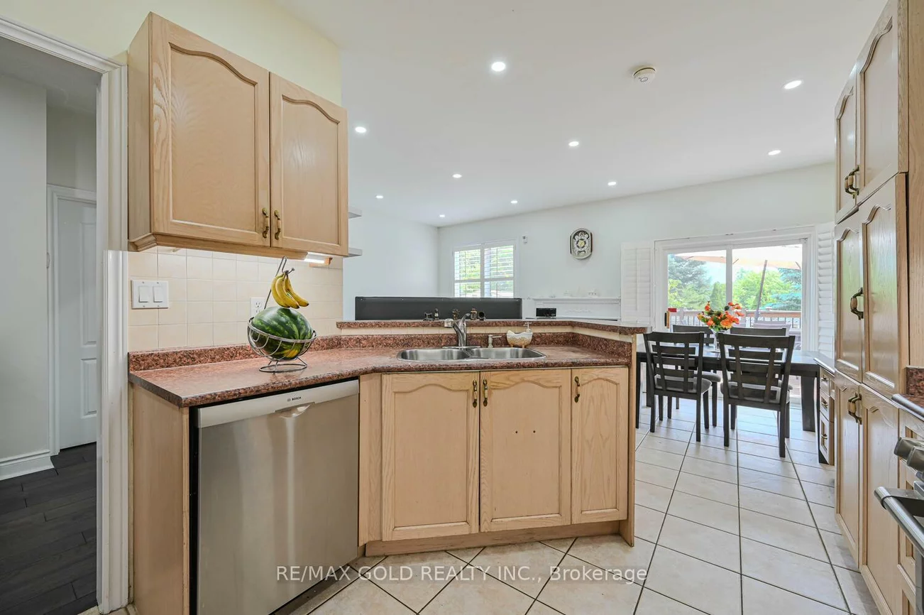 46, Cobblestone, Sandringham-Wellington, Brampton