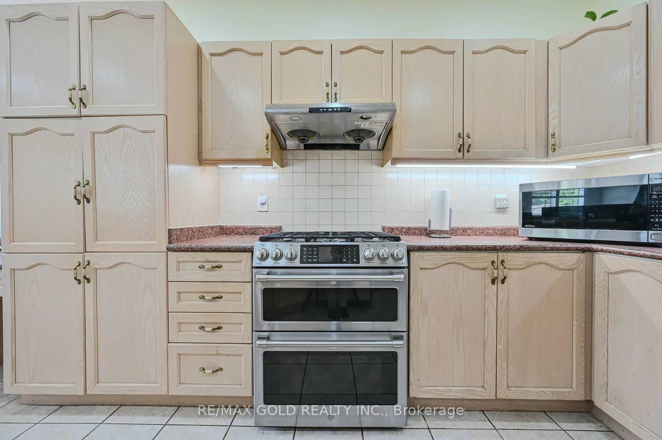 46, Cobblestone, Sandringham-Wellington, Brampton
