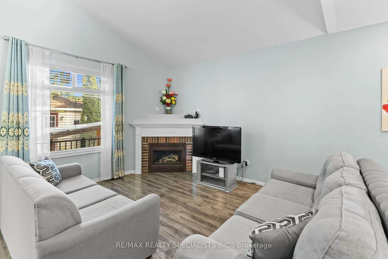 17, Bushberry, Snelgrove, Brampton