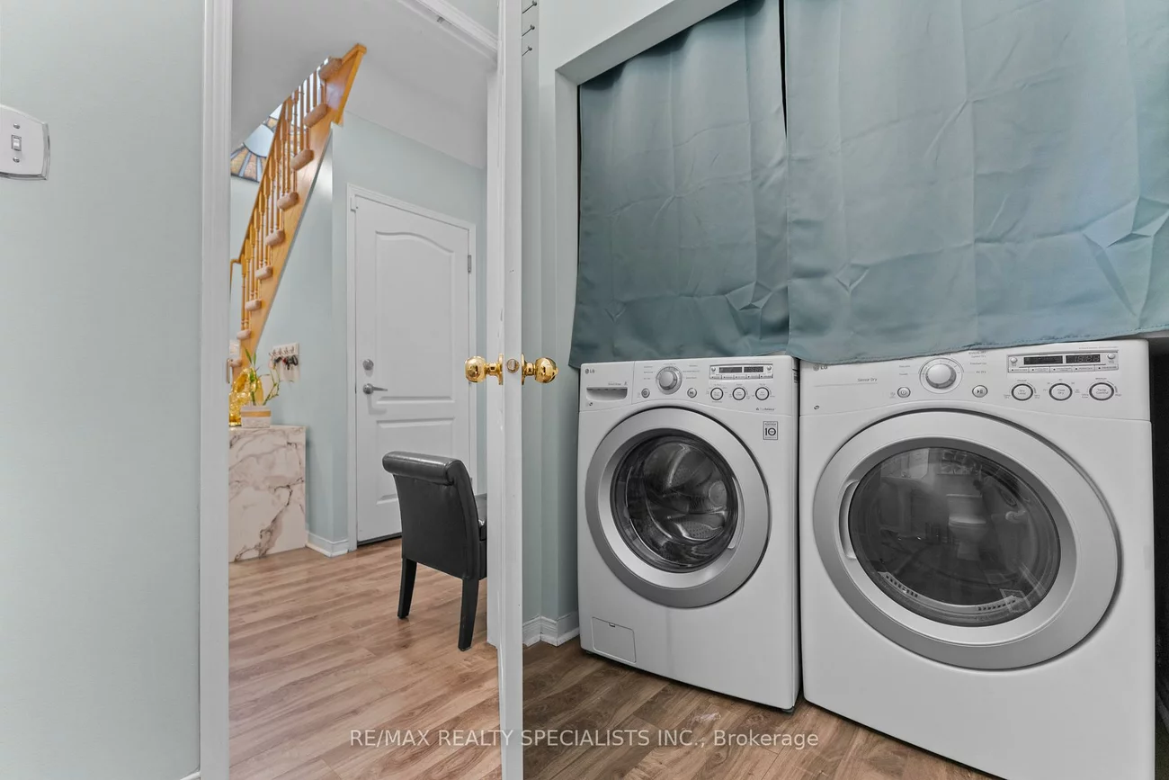 17, Bushberry, Snelgrove, Brampton