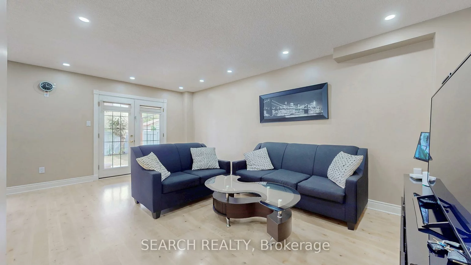 163, Simmons, Madoc, Brampton
