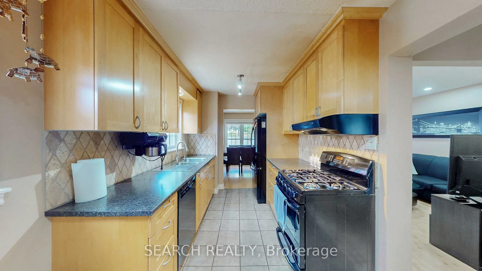 163, Simmons, Madoc, Brampton