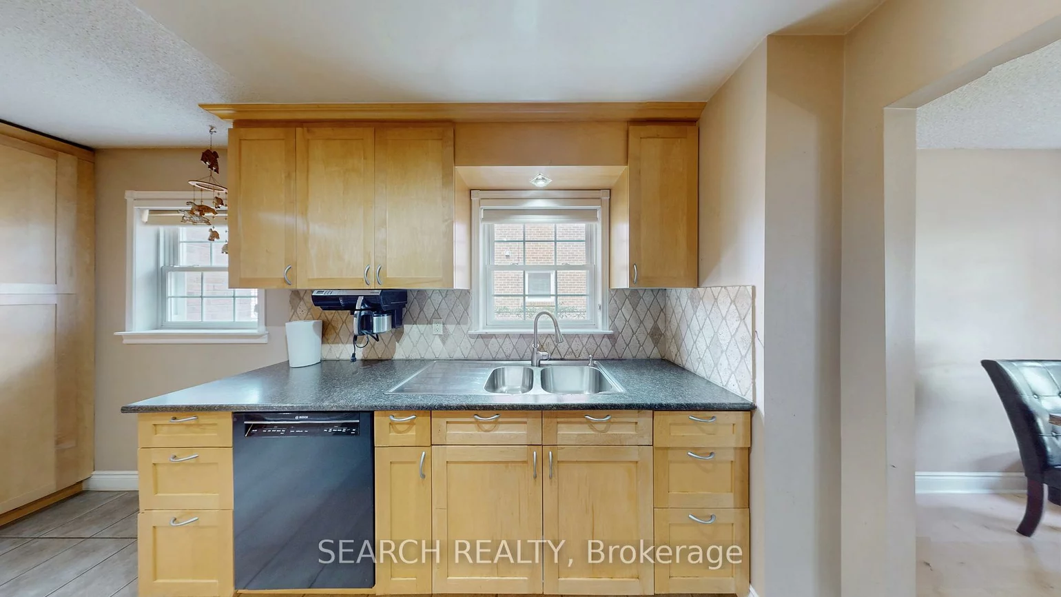 163, Simmons, Madoc, Brampton
