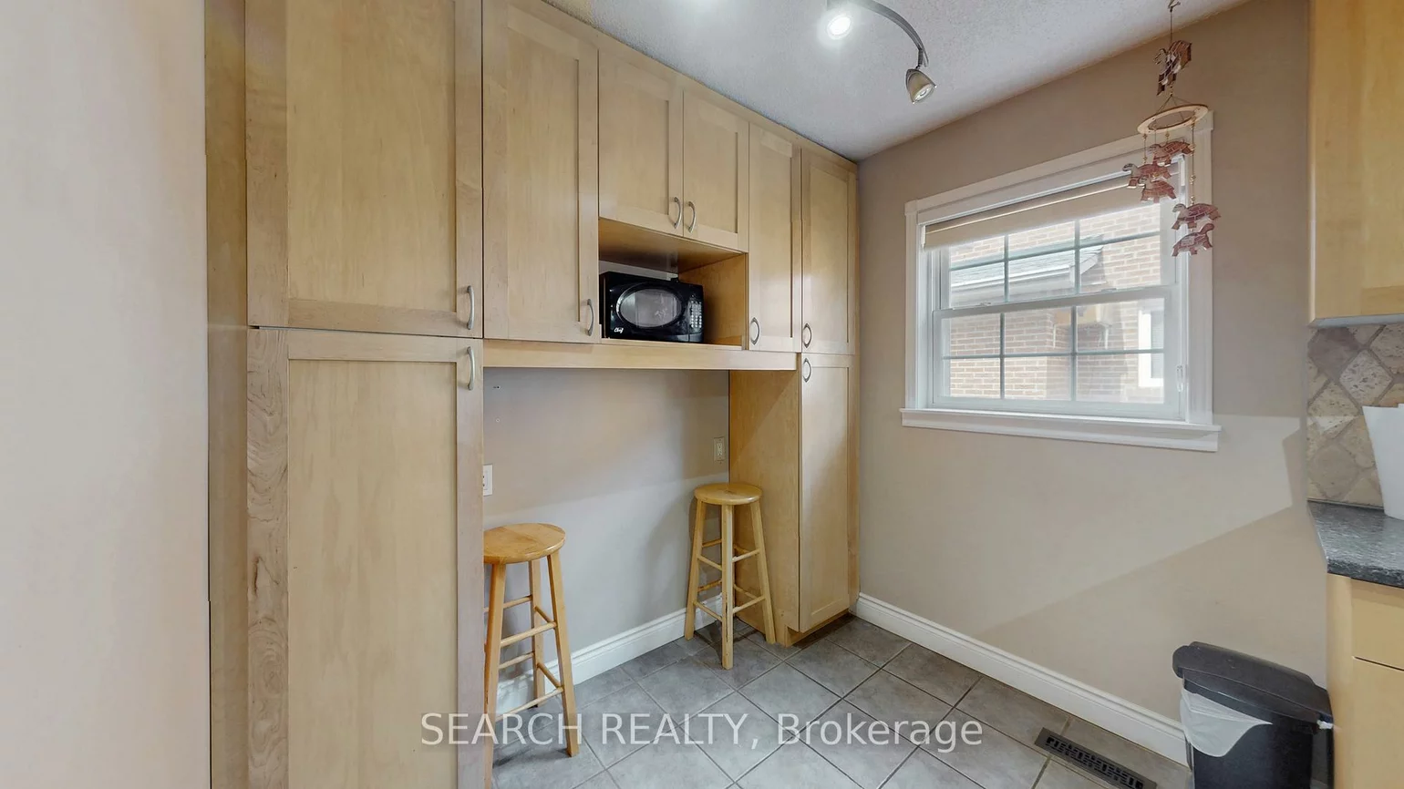 163, Simmons, Madoc, Brampton