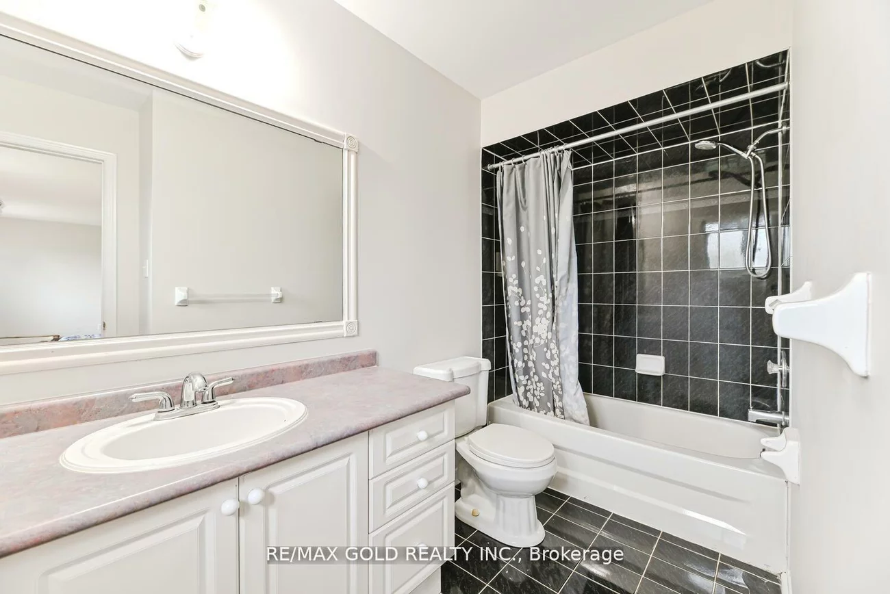 85, Sunny Meadow, Sandringham-Wellington, Brampton
