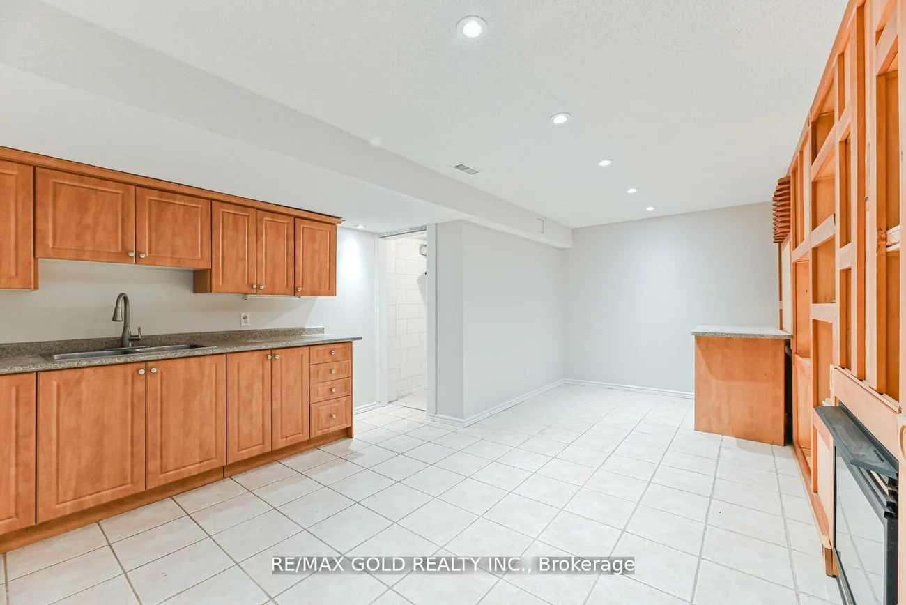 85, Sunny Meadow, Sandringham-Wellington, Brampton