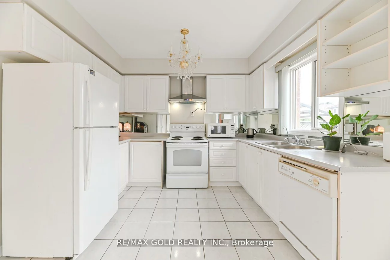 85, Sunny Meadow, Sandringham-Wellington, Brampton