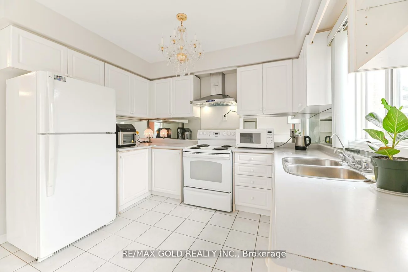 85, Sunny Meadow, Sandringham-Wellington, Brampton