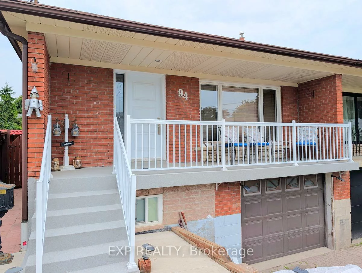 94, Archibald, Brampton West, Brampton