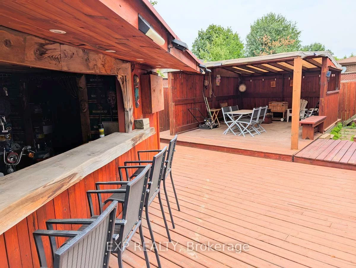94, Archibald, Brampton West, Brampton