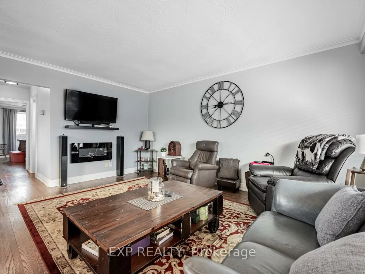 94, Archibald, Brampton West, Brampton