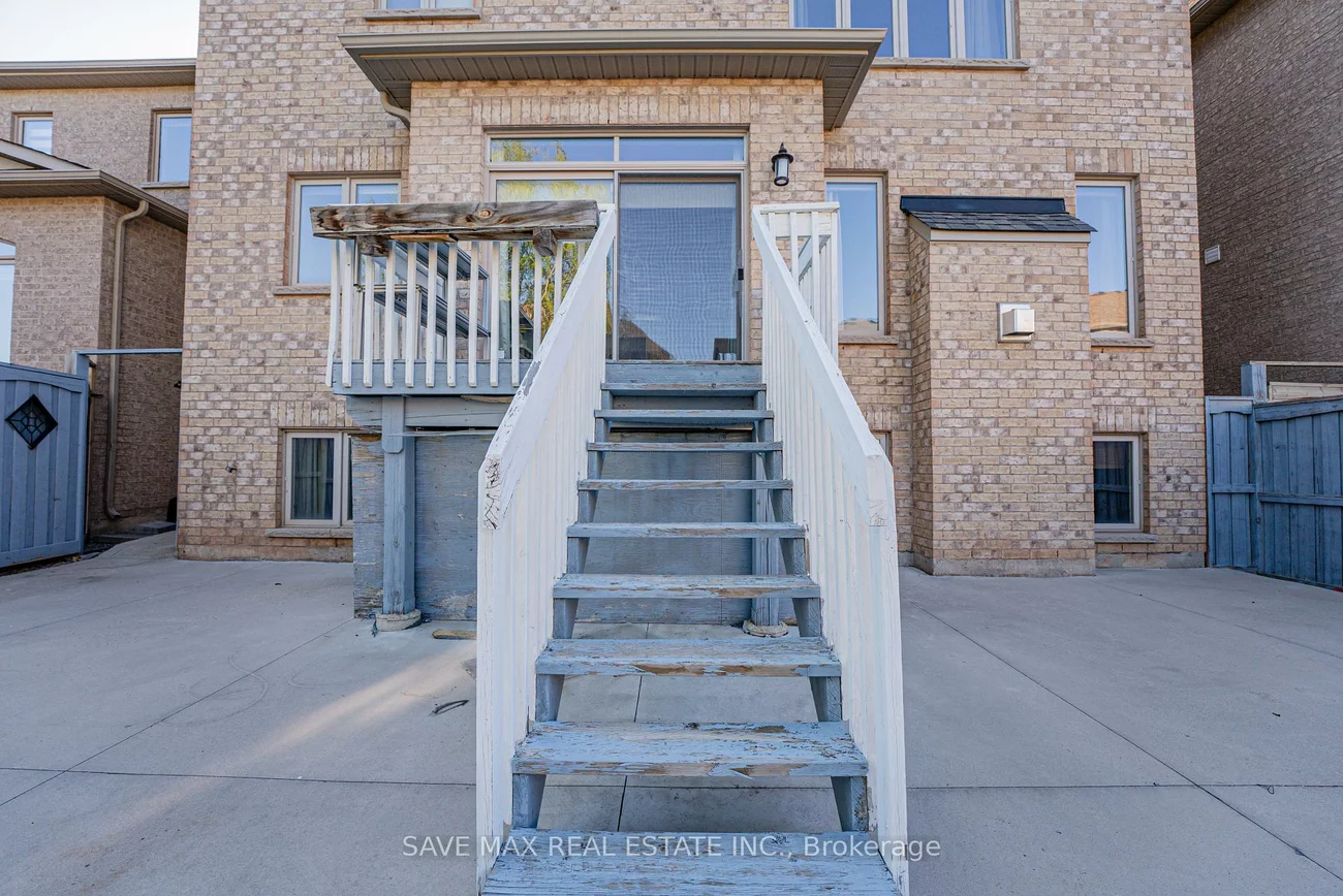 11, Bear Run, Credit Valley, Brampton