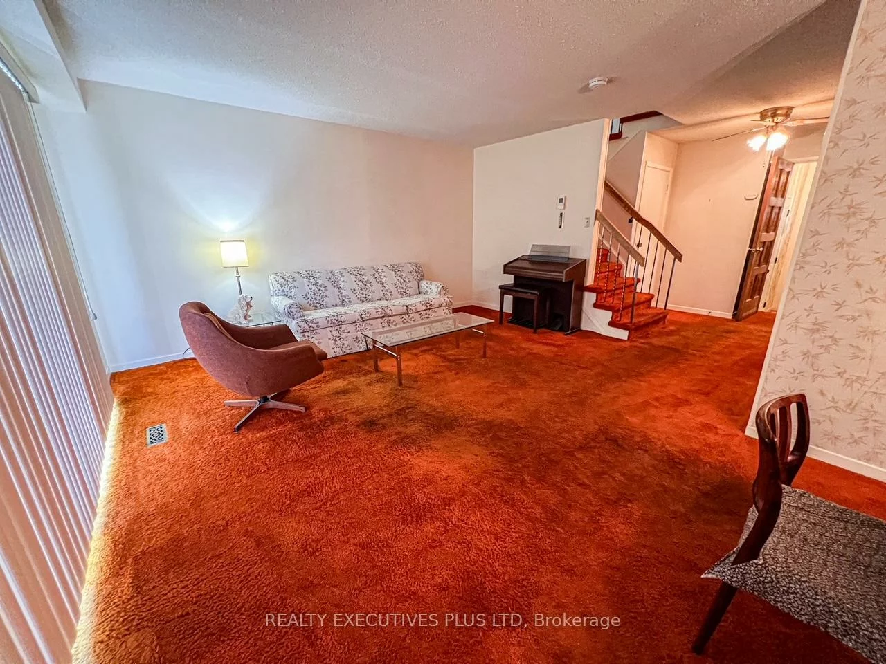 11, Lacewood, Westgate, Brampton