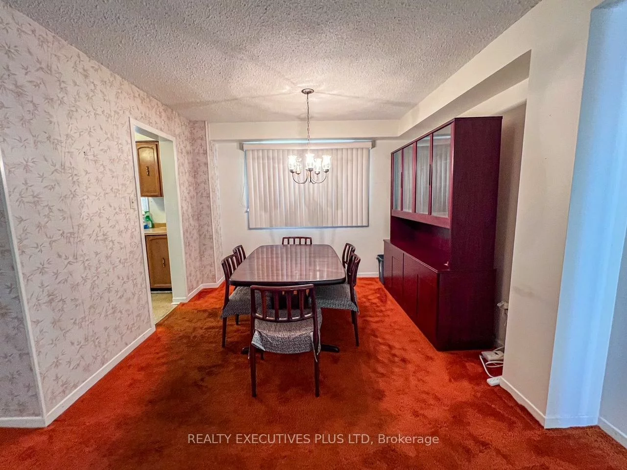 11, Lacewood, Westgate, Brampton