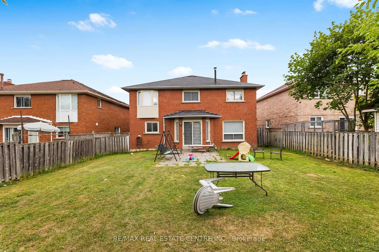82, Flowertown, Northwood Park, Brampton