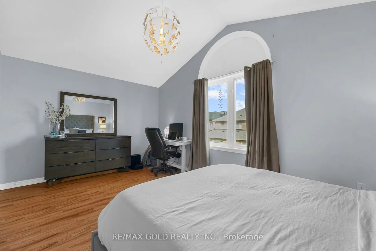 22, Nathaniel, Bram West, Brampton