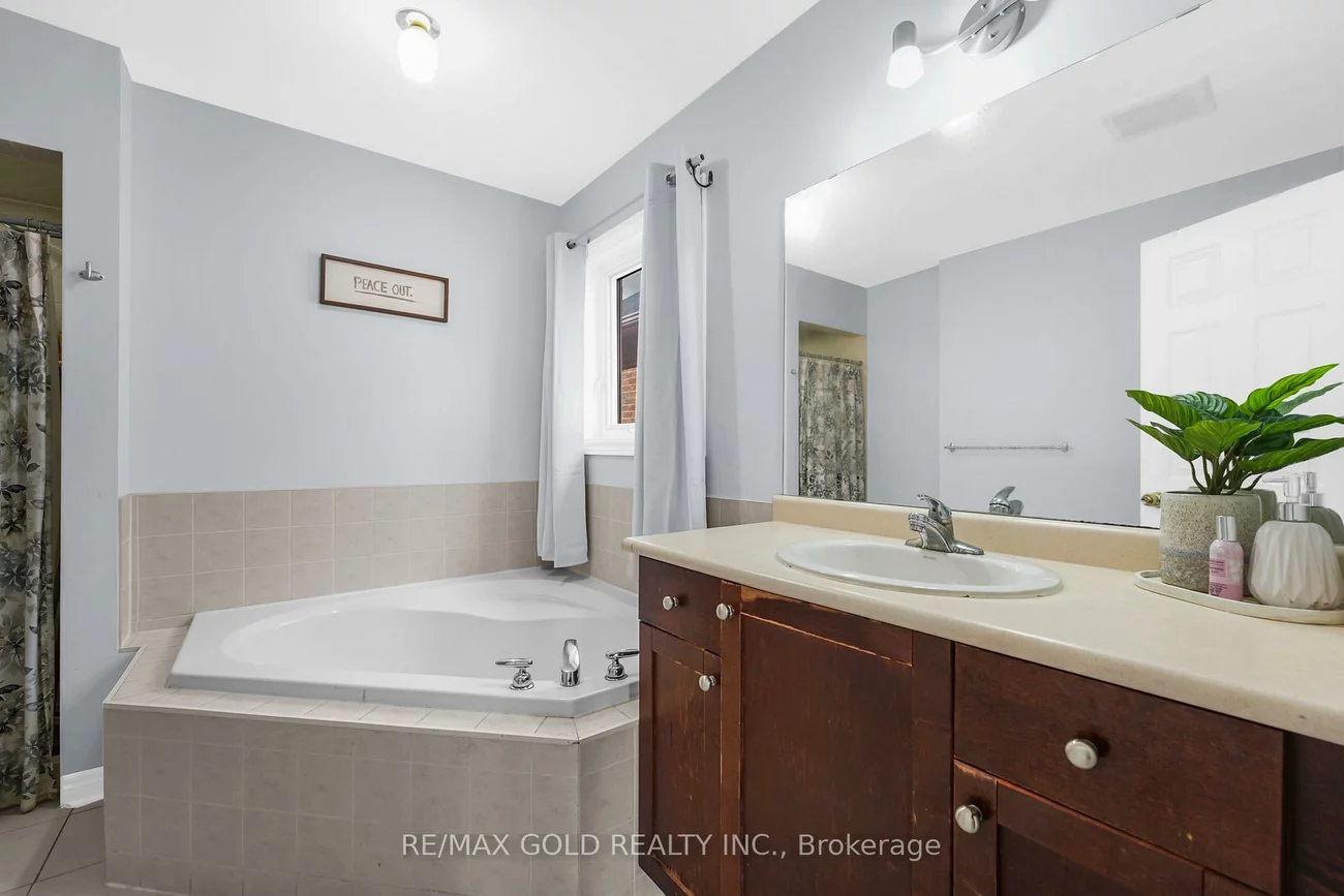 22, Nathaniel, Bram West, Brampton