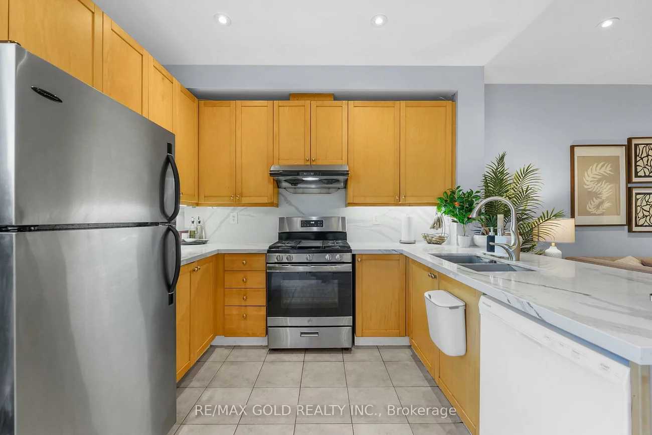 22, Nathaniel, Bram West, Brampton