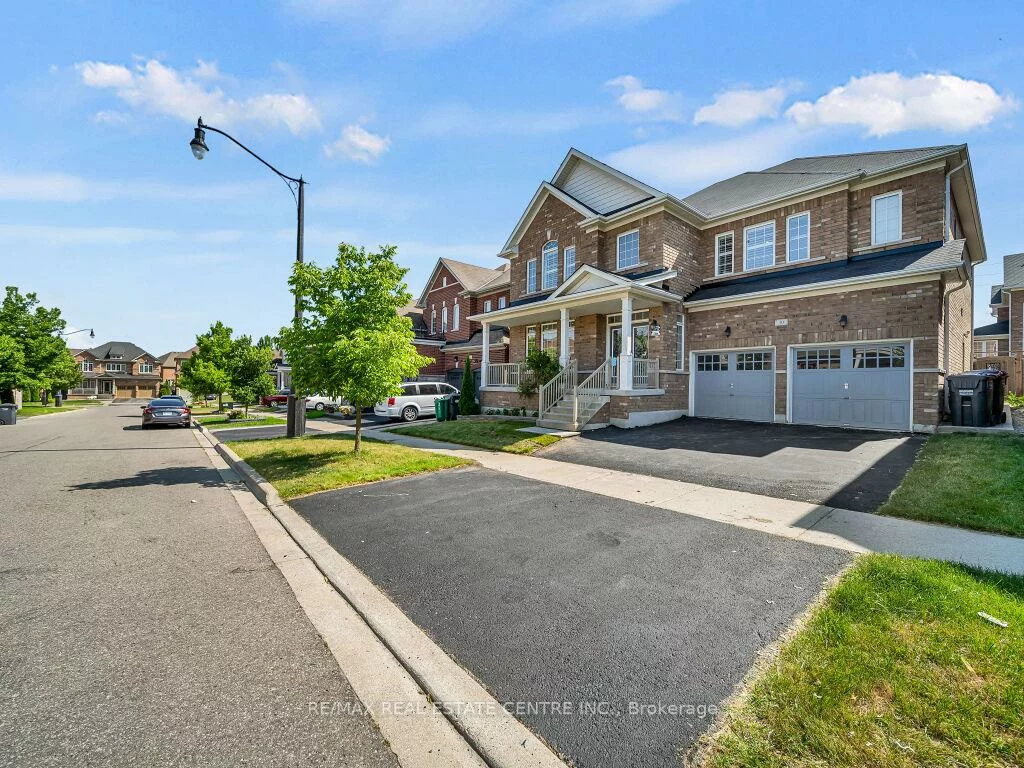 10, Vidal, Credit Valley, Brampton