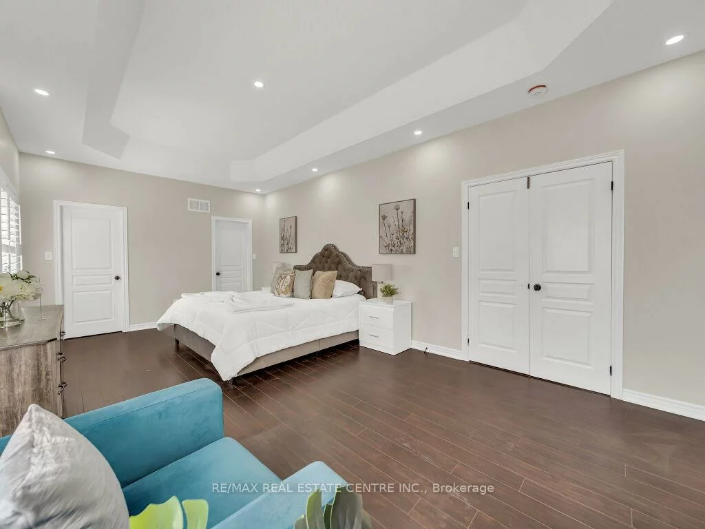 10, Vidal, Credit Valley, Brampton