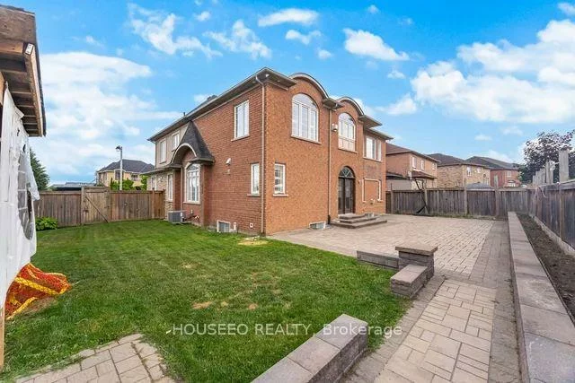 2, Richgrove, Vales of Castlemore, Brampton