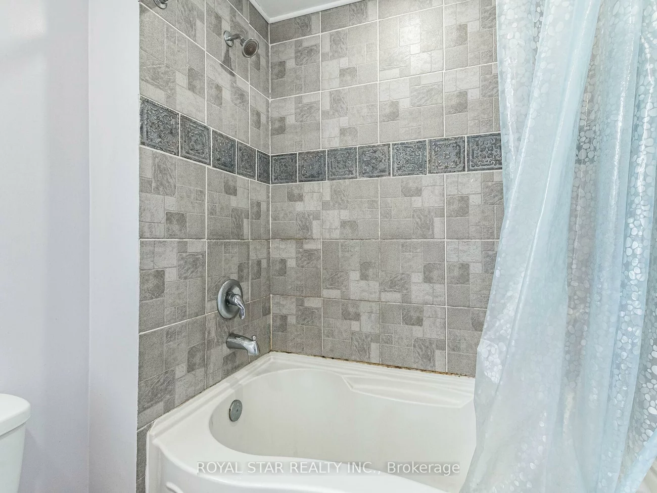 19, Markham, Central Park, Brampton