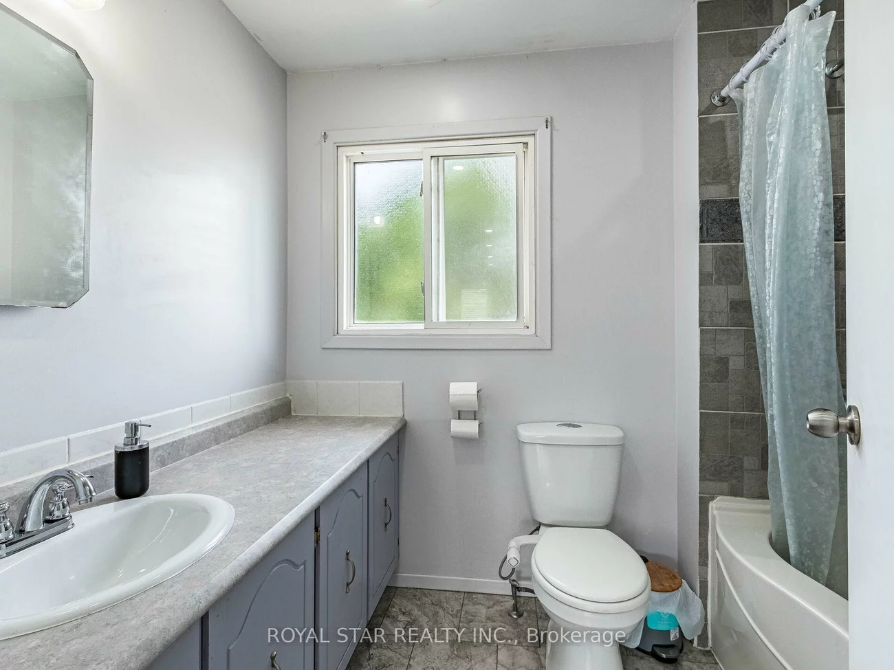 19, Markham, Central Park, Brampton