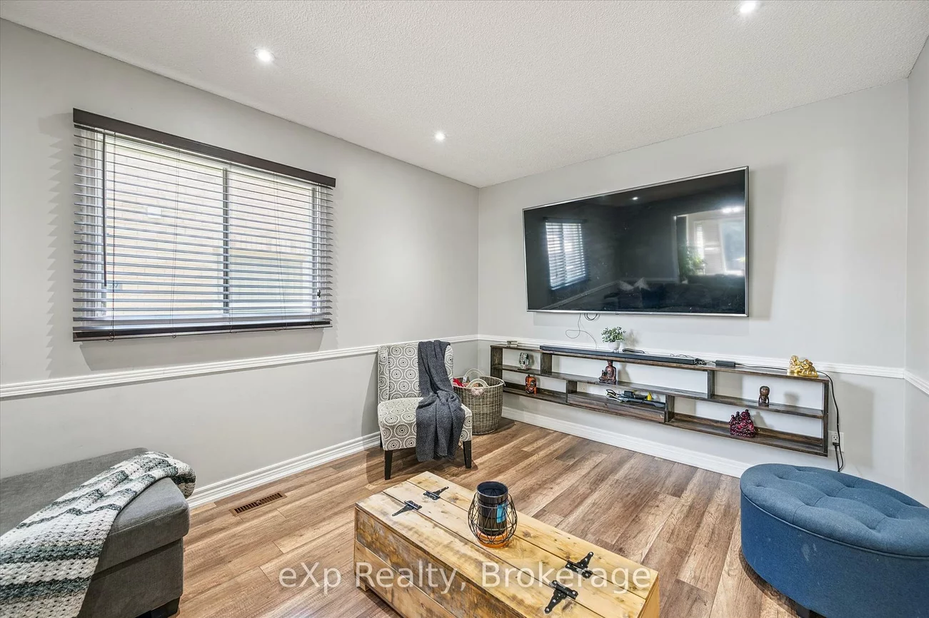 8, Lanercost, Heart Lake East, Brampton