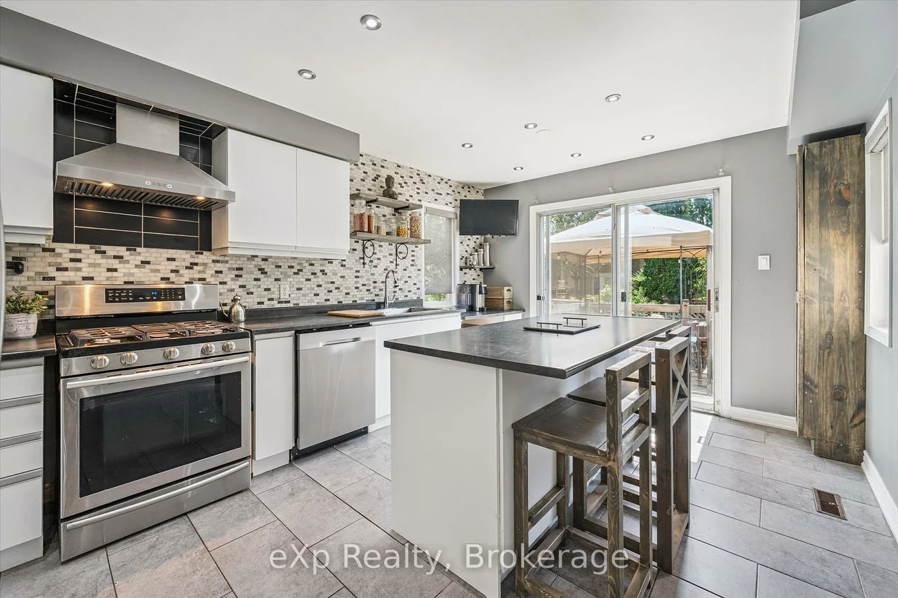 8, Lanercost, Heart Lake East, Brampton