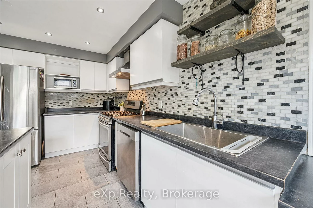 8, Lanercost, Heart Lake East, Brampton