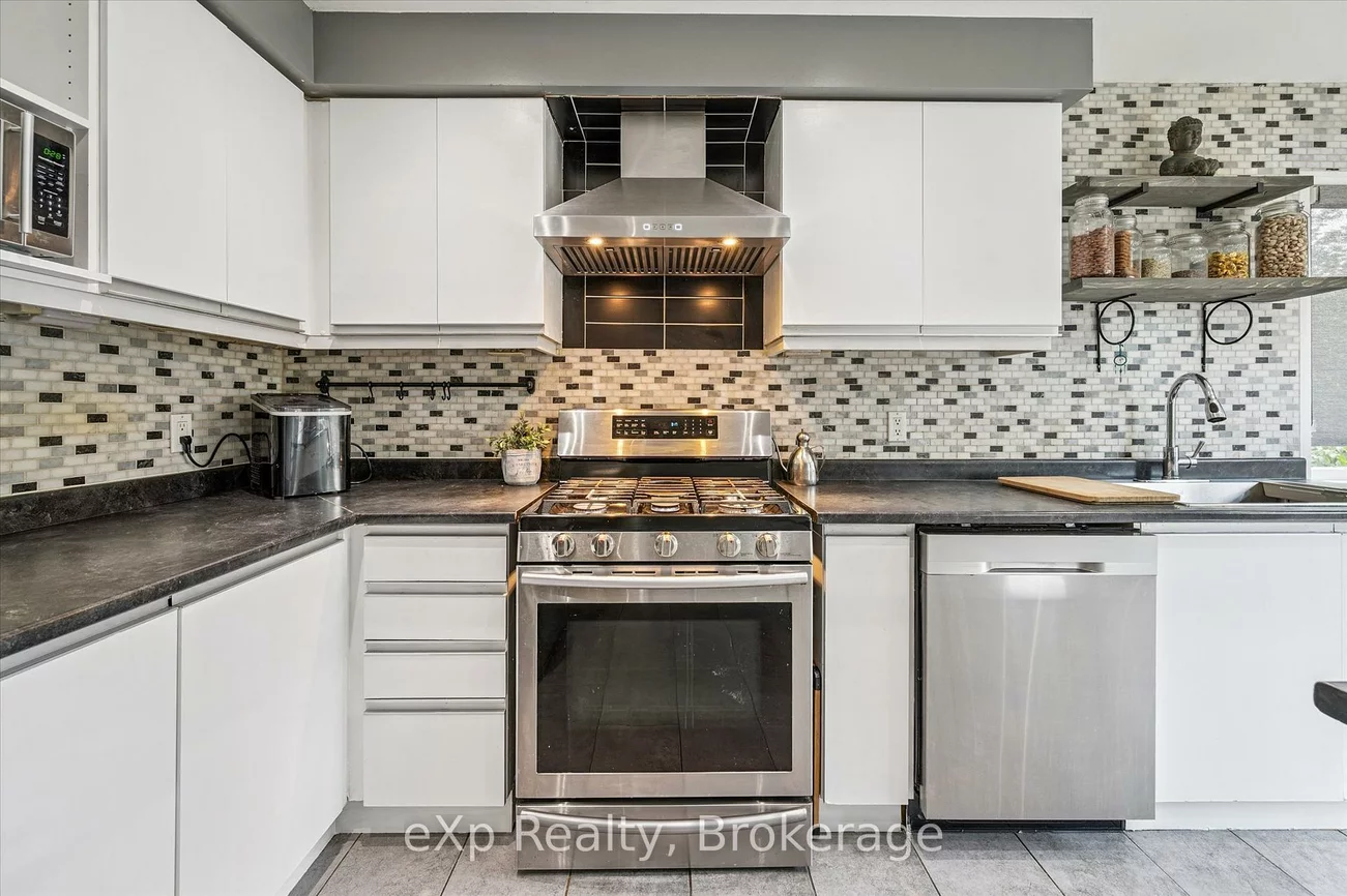 8, Lanercost, Heart Lake East, Brampton