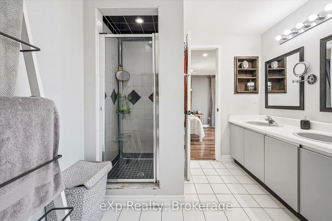 8, Lanercost, Heart Lake East, Brampton