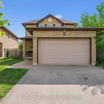 8, Lanercost, Heart Lake East, Brampton
