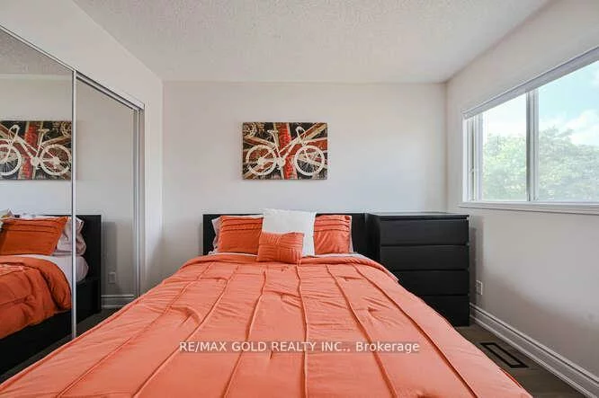 115, Valonia, Brampton North, Brampton