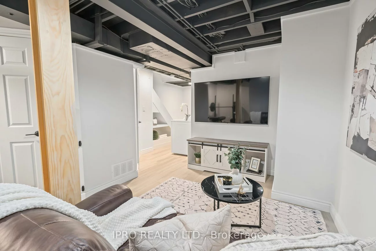 142, Richwood, Brampton West, Brampton