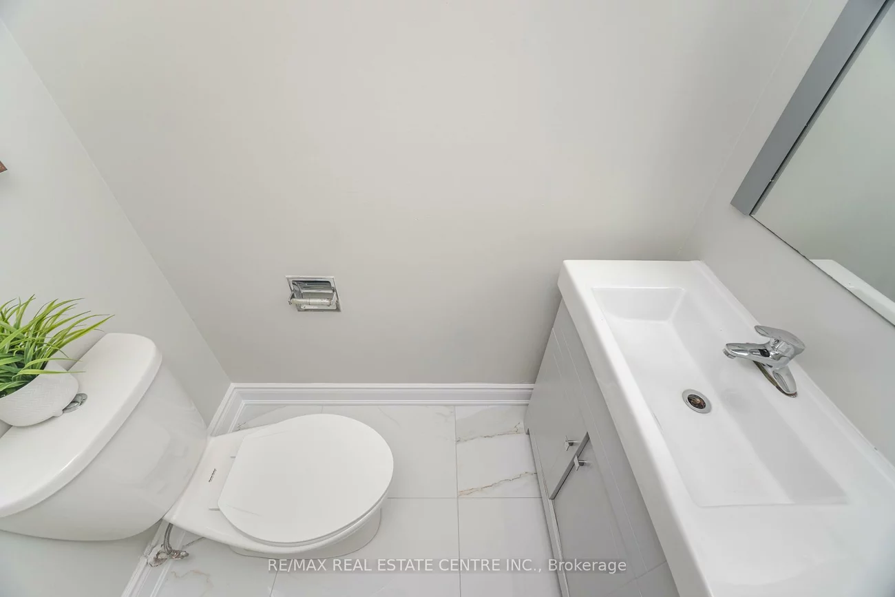 76, Moffatt, Fletcher's West, Brampton