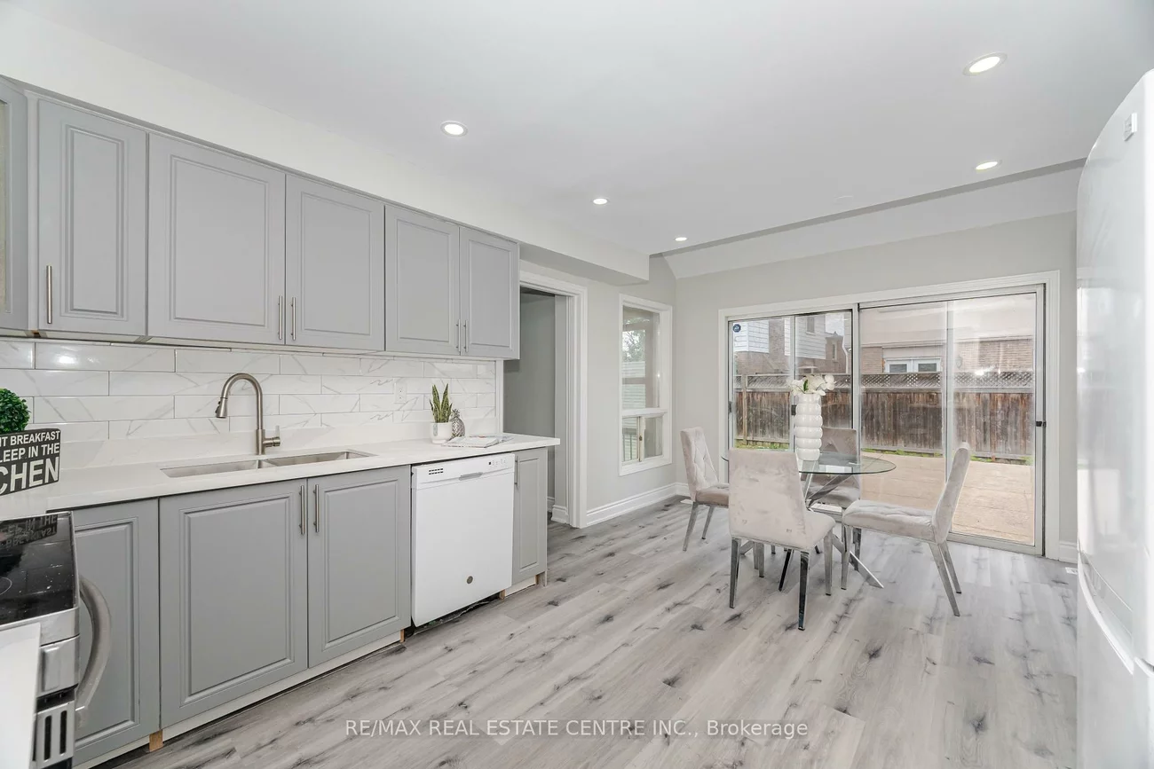 76, Moffatt, Fletcher's West, Brampton