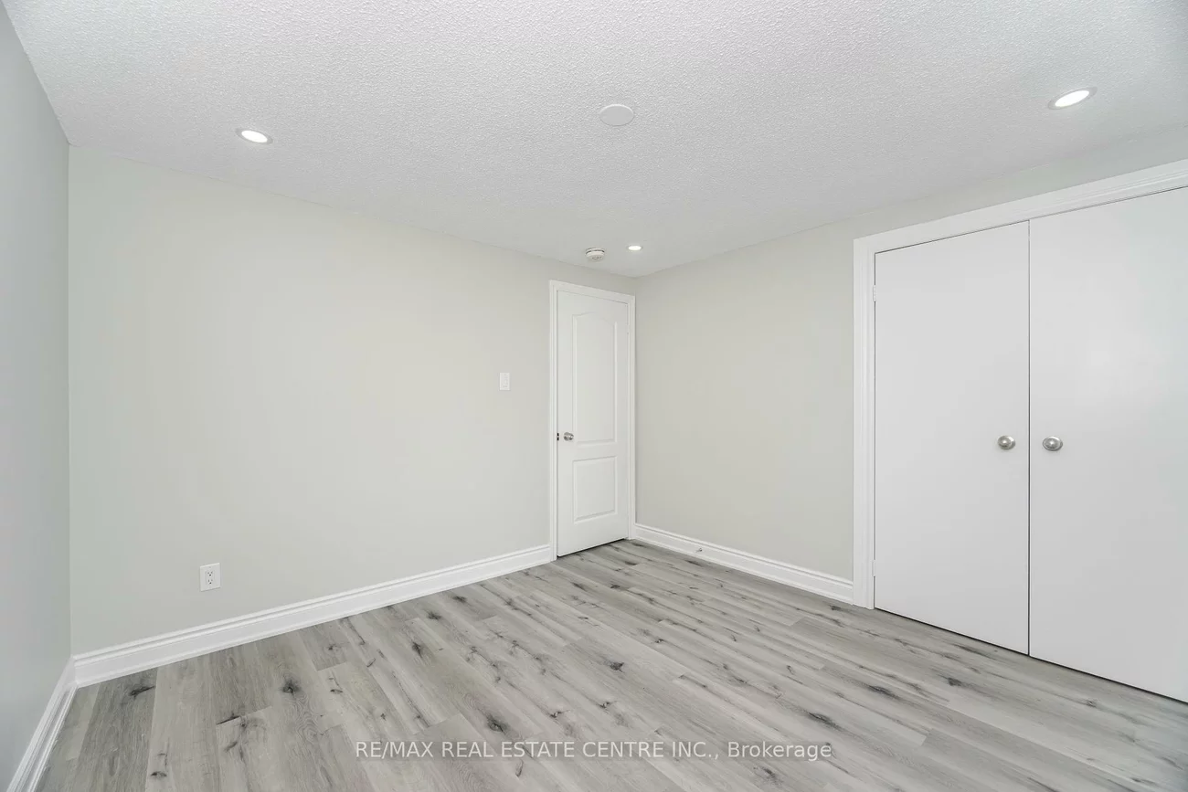 76, Moffatt, Fletcher's West, Brampton