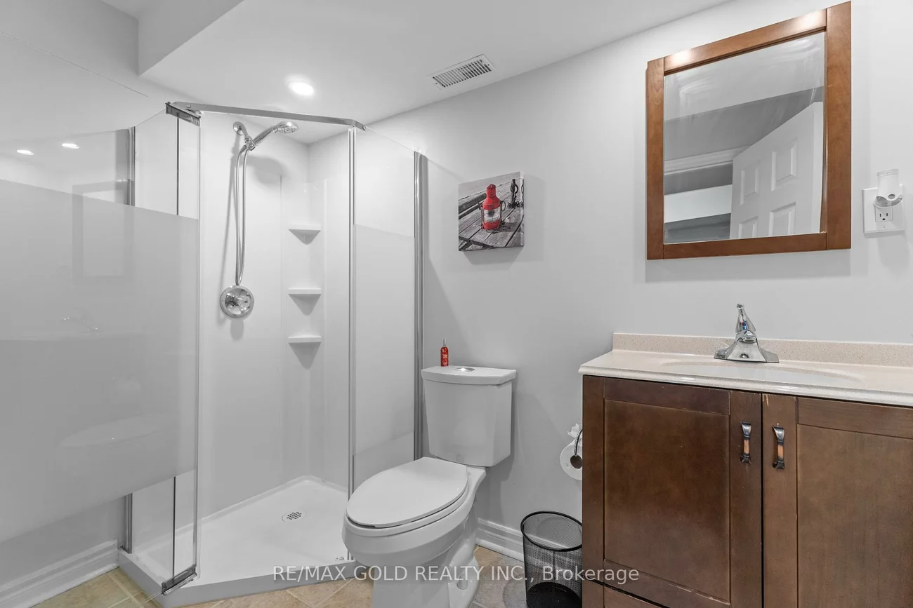 52, Vanderpool, Bram East, Brampton
