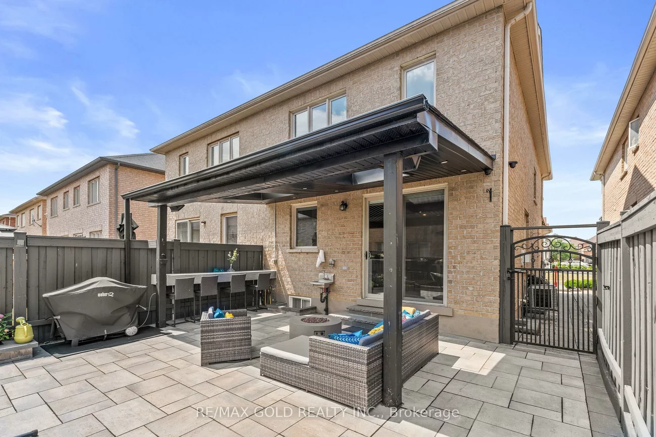 52, Vanderpool, Bram East, Brampton