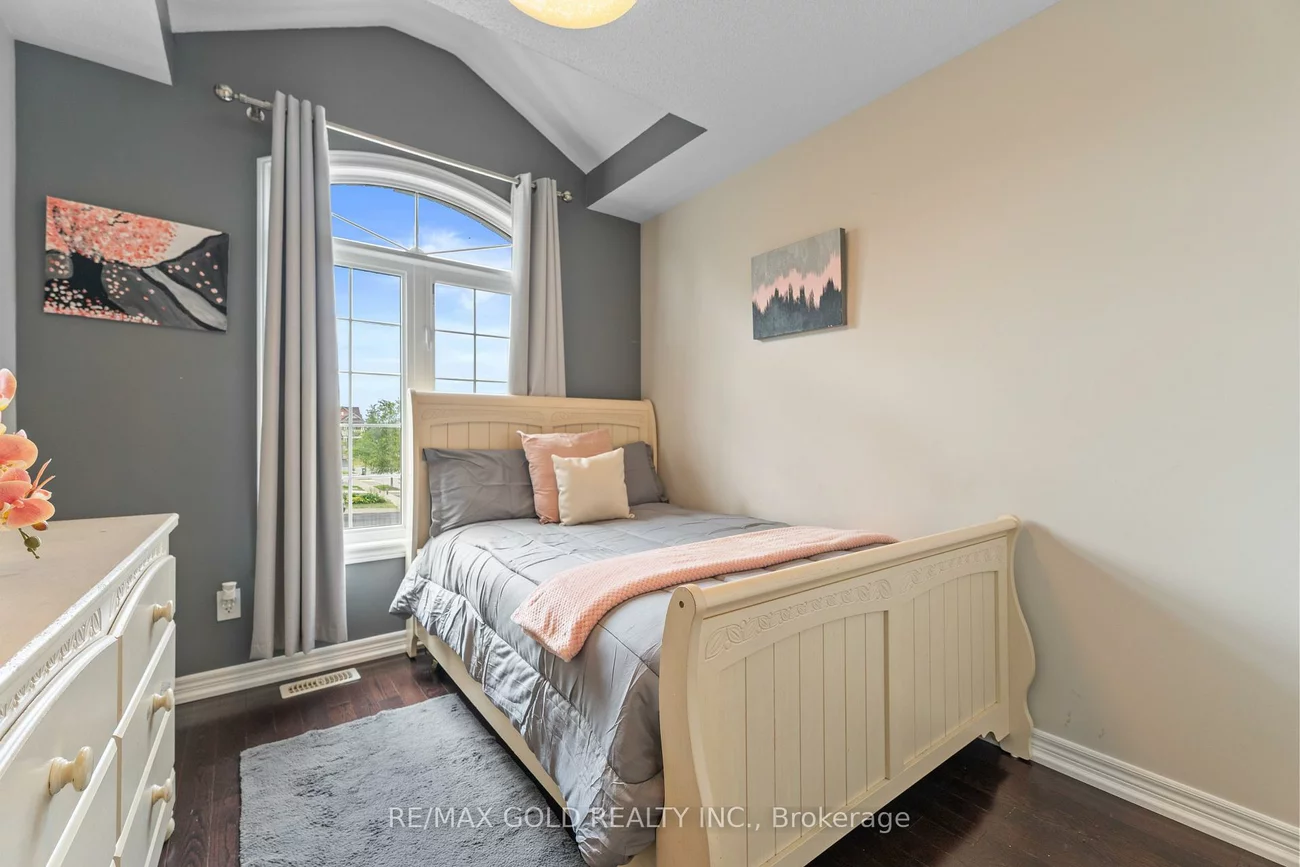 52, Vanderpool, Bram East, Brampton
