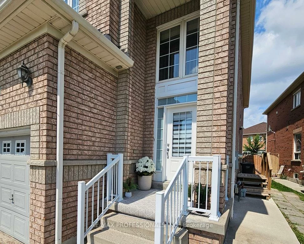 89, Calm Waters, Madoc, Brampton