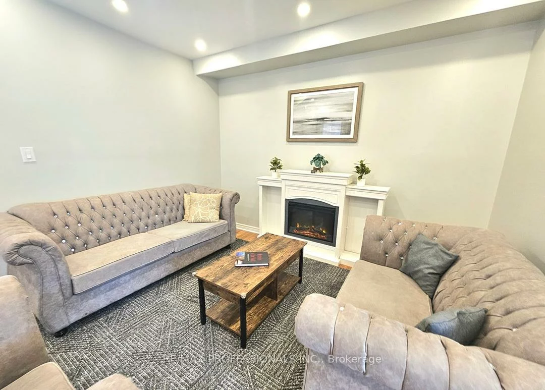 89, Calm Waters, Madoc, Brampton