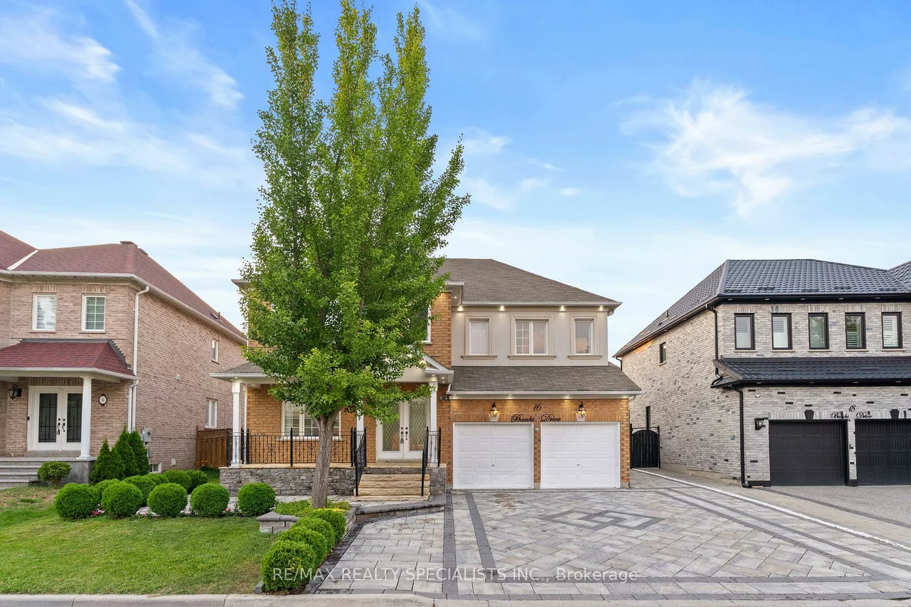 16, Banks, Vales of Castlemore, Brampton
