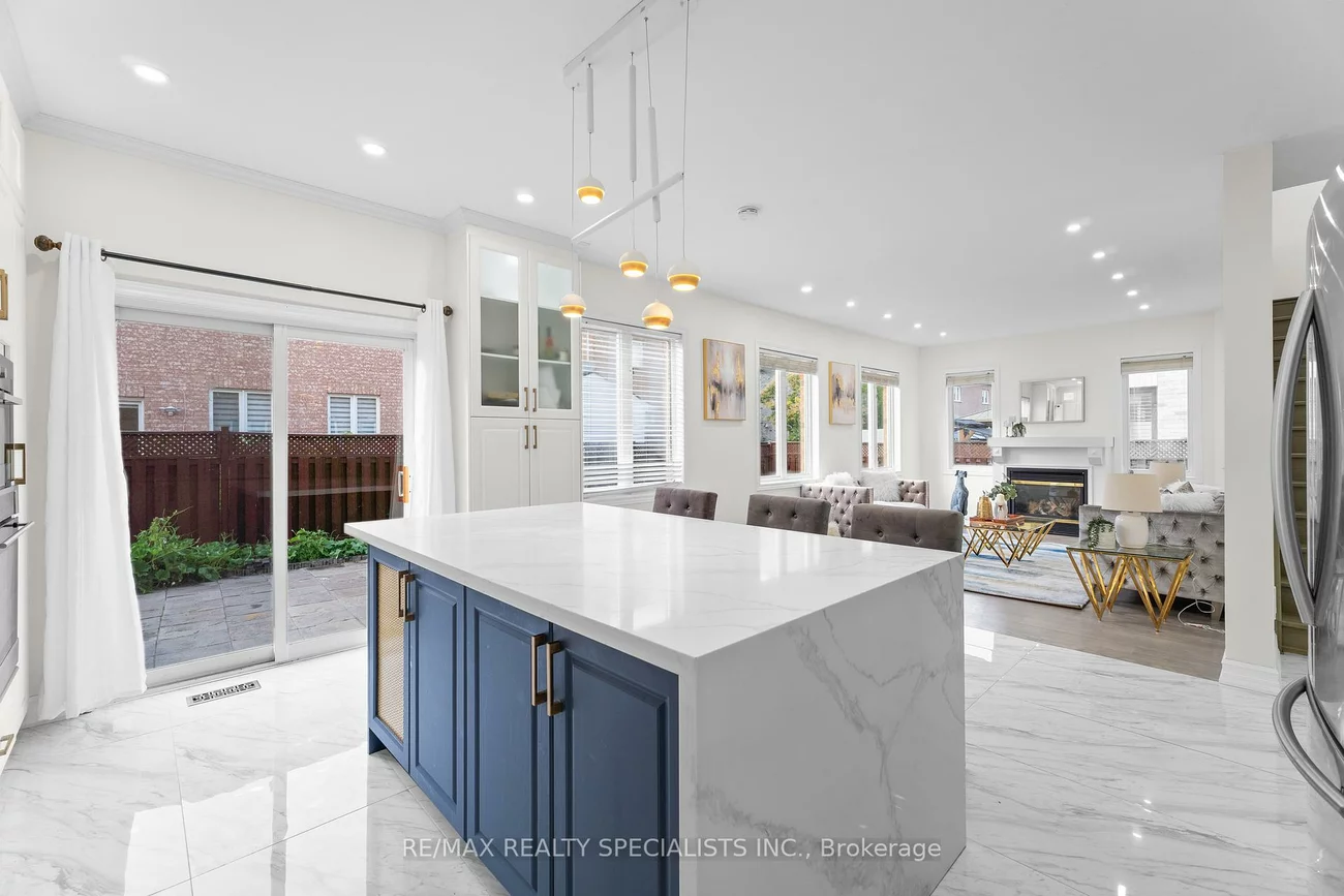 16, Banks, Vales of Castlemore, Brampton