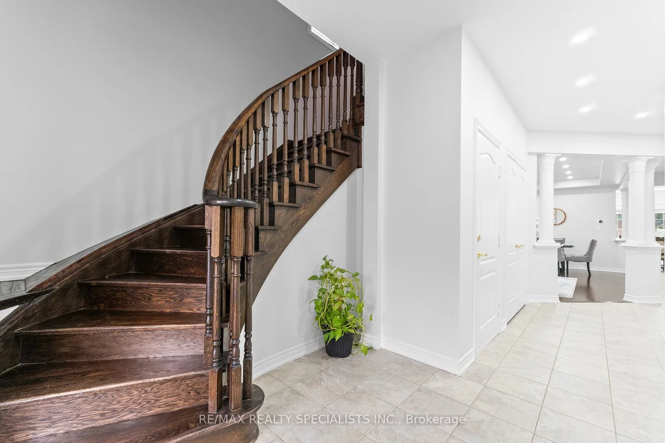 38, Stephanie, Bram West, Brampton