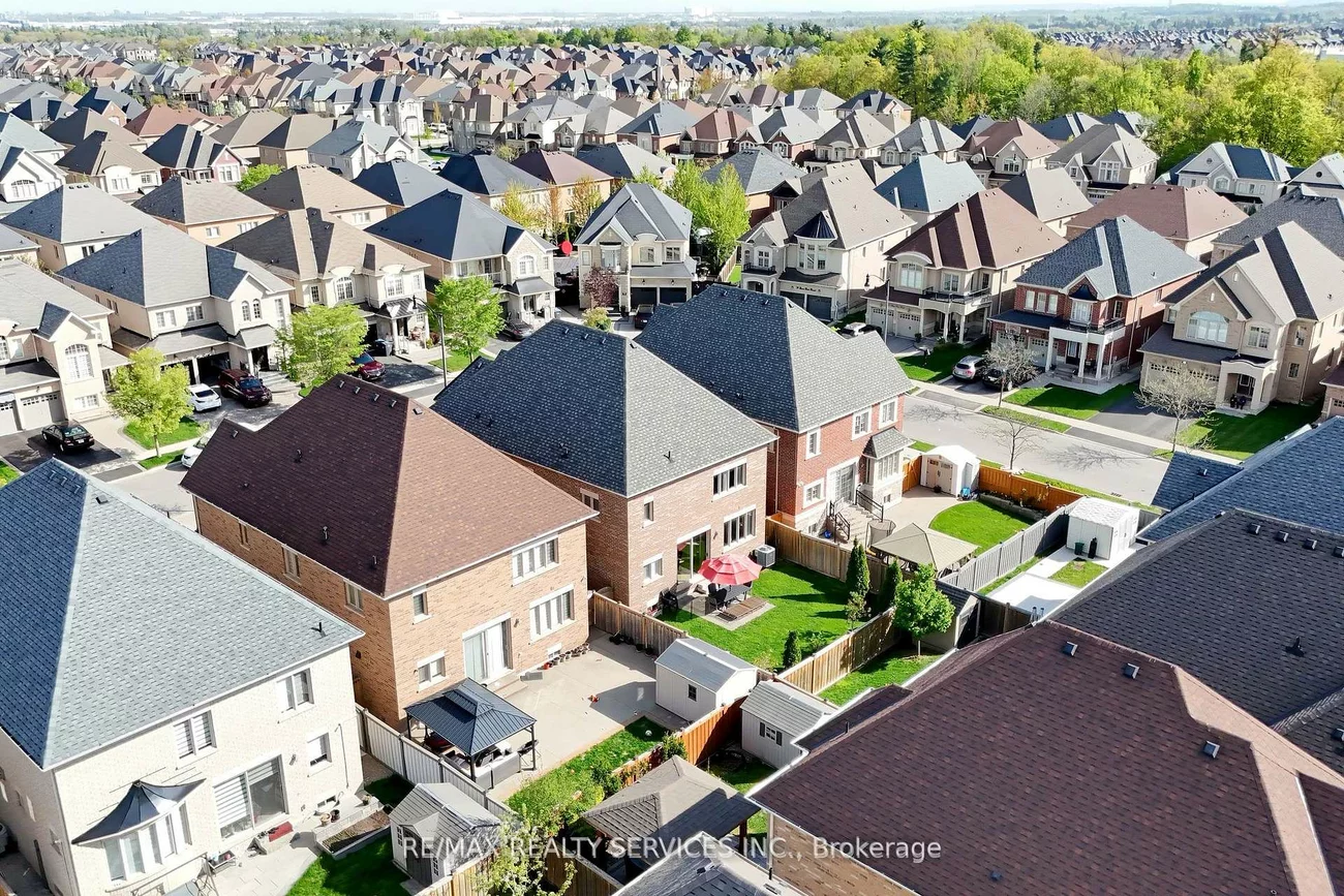 93, Bear Run, Credit Valley, Brampton