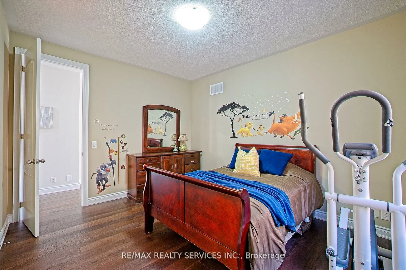 93, Bear Run, Credit Valley, Brampton